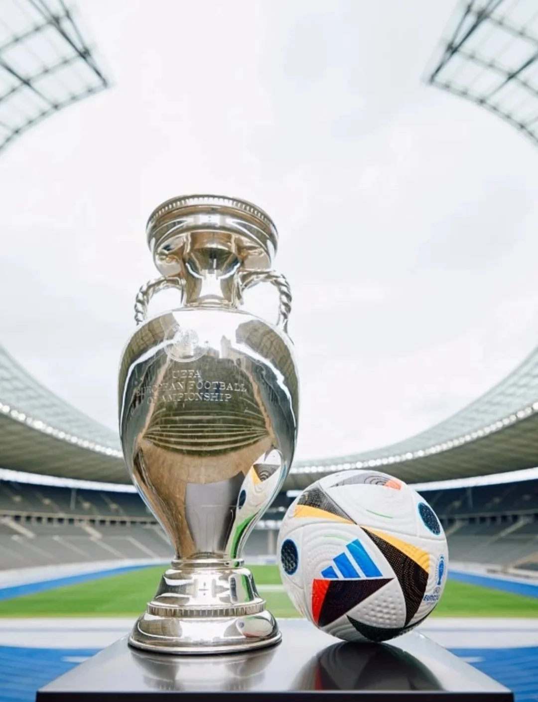 九游体育网页登陆-足球未来：无人机、VR和AR技术会成为比赛一部分？的简单介绍