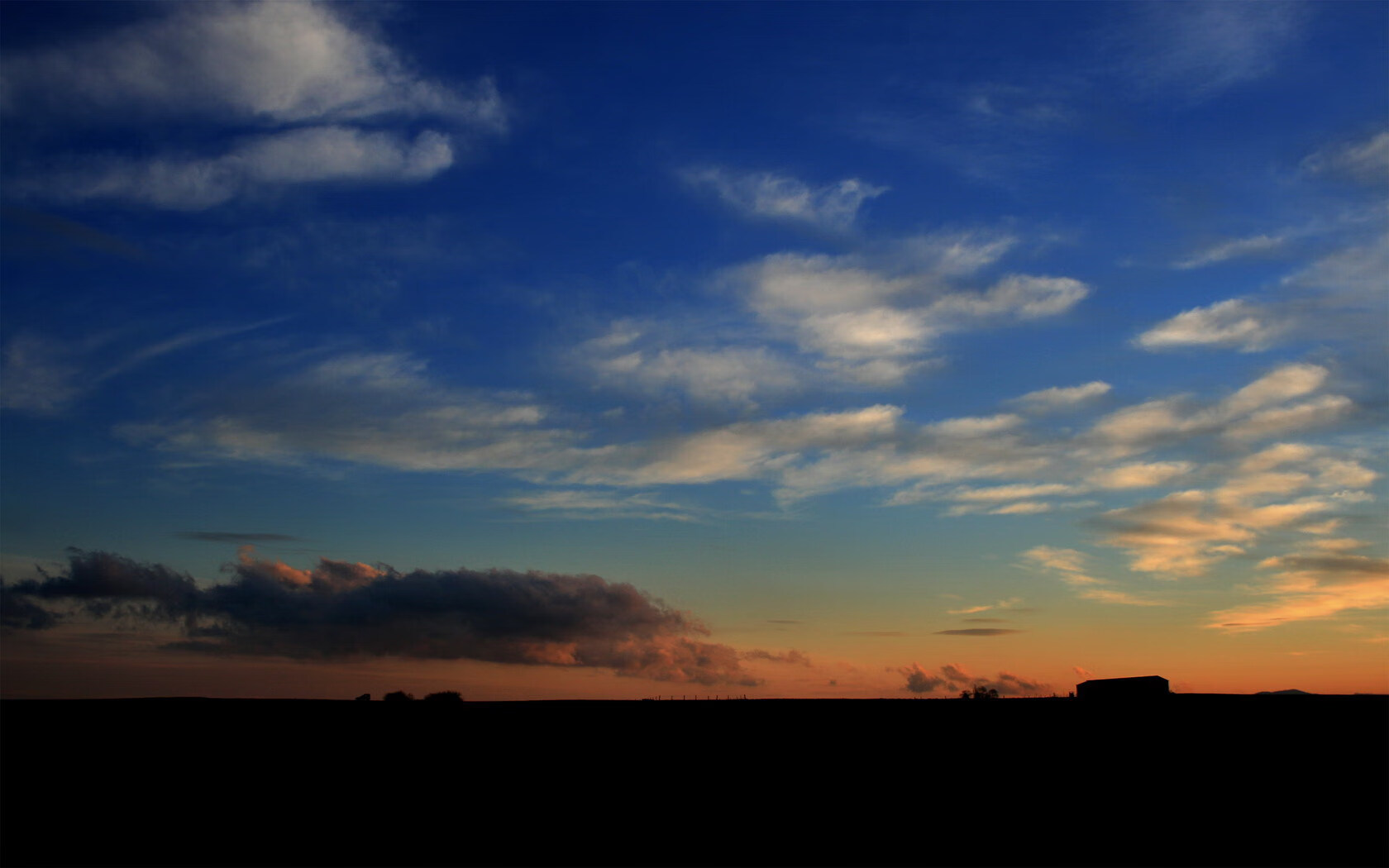 基于AI的电竞战术分析系统设计与实战应用探索，电竞领域中ai技术优势与缺点
