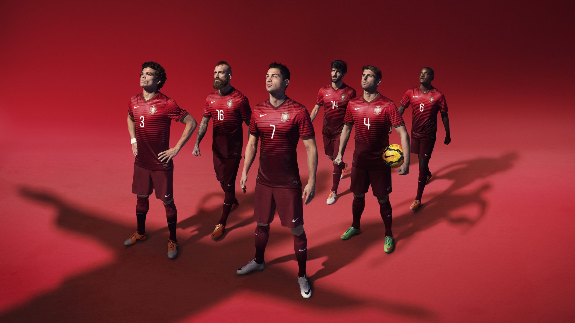 车手拼搏！WRC突尼斯站激烈争夺，突尼斯挑战赛